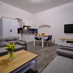 Urania Apartament