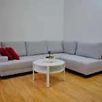 Urania Apartament *