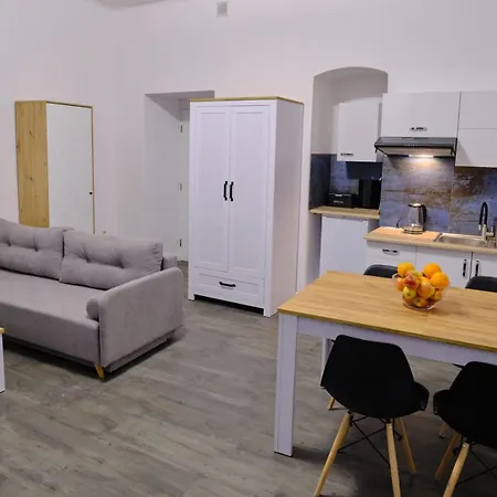 Apartment Urania *